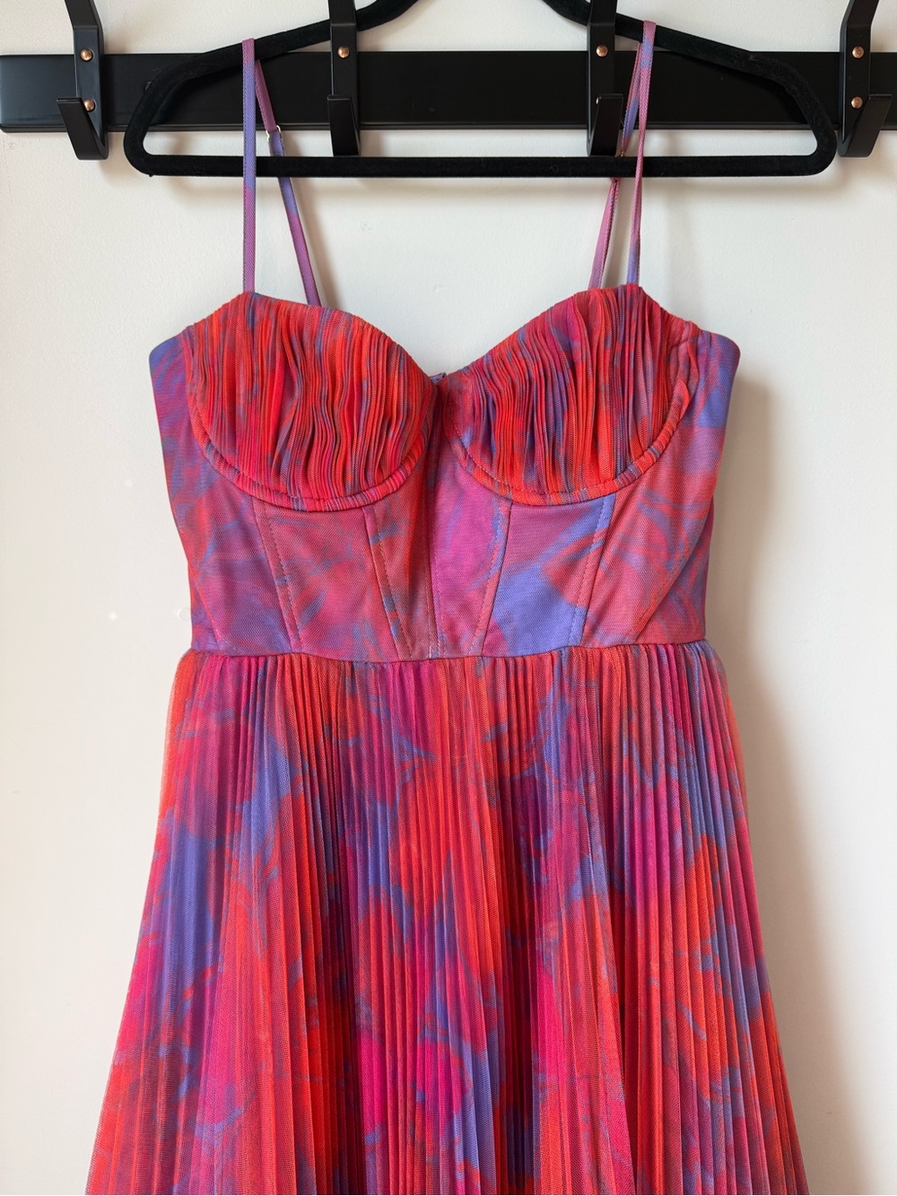 New - Hutch Amara Bustier Pleated Fit & Flare Midi Dress - Size 4 - Picture 2 of 4
